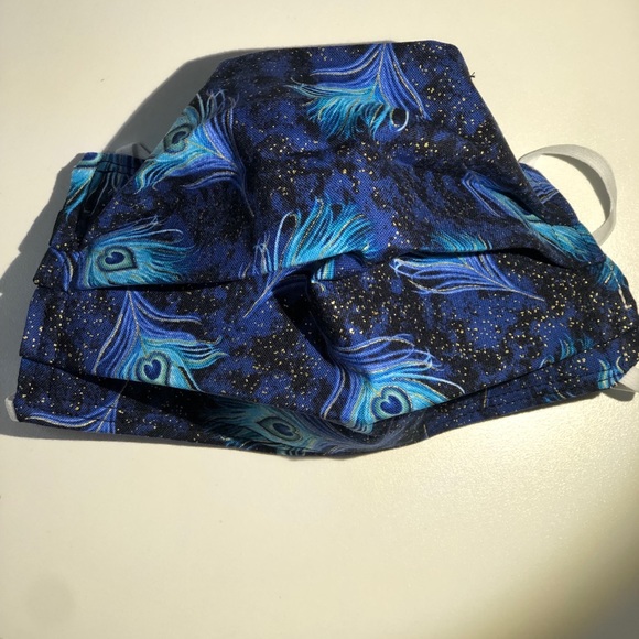 Pleated Peacock face mask #148 - Picture 1 of 2